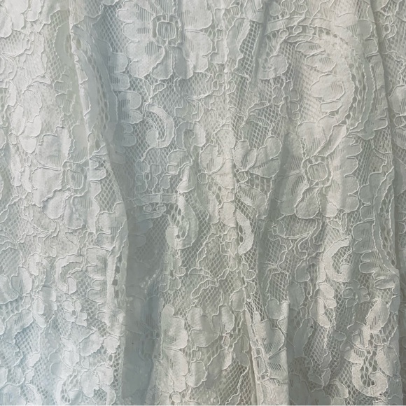 Trixxi Clothing Co | lace romper size M with tie and zipper in back - Picture 4 of 8